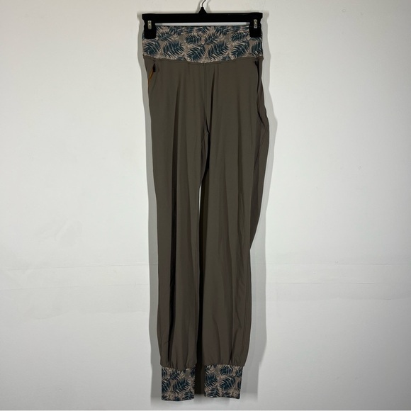Youer Follow Through Pant Size XS - Picture 4 of 11